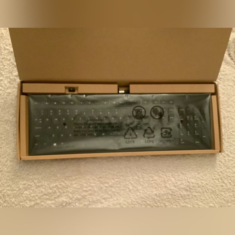 HP Wireless Premium Keyboard US - Brand New in Box.